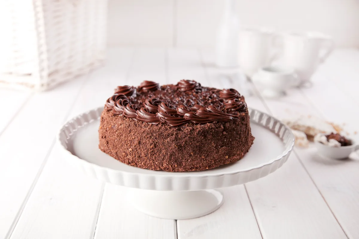 Marengskake med peanøtter og rik sjokoladeglasur frossen, Staburadze 700g