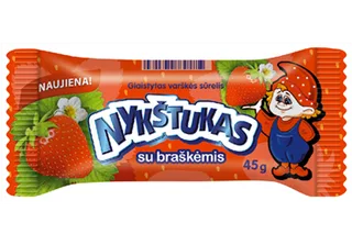 Ostemasse med jordbær NYKSTUKAS, 45g